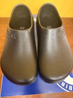 Birkenstock Black Unisex Slip-On Clogs